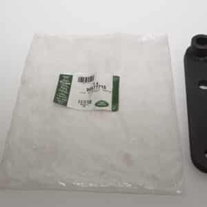Shackle Plate - 90577716LR - LAND ROVER