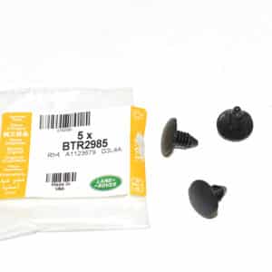 Retainer - BTR2985LR - LAND ROVER