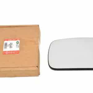 Glass-Rear View Outer Mirror - LR013775LR - LAND ROVER
