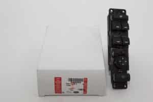 YUD502020LR