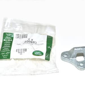Staple - 300693LR - LAND ROVER