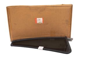 GLASS - DOOR REAR WINDOW - FIXED - CVB500110LR - LR