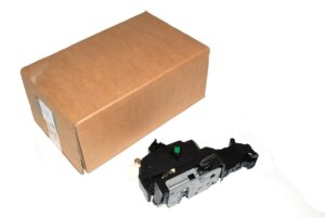 Latch Assy-Front - FQJ102910LR - LAND ROVER