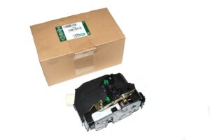 Latch Assy-Rear - FQM100710LR - LAND ROVER