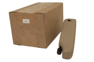 ARMREST ASSY - LR008407LR - LR
