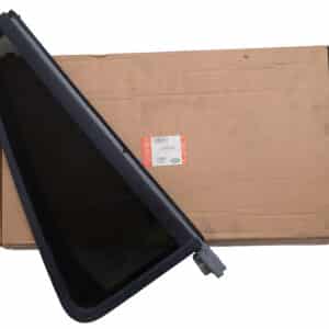 GLASS - DOOR REAR WINDOW - FIXED - LR012229LR - LR