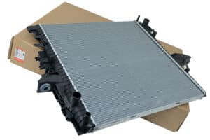 LR015560LR
