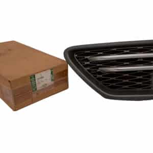 Screen Assy - LR020802LR - LAND ROVER