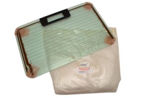 GLASS - TAILGATE WINDOW - LR042729G - OEM