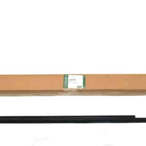 Seal-Door Rear Rh - LR044768LR - LAND ROVER