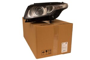 HEADLAMP AND FLASHER LH - LR048054 - OEM