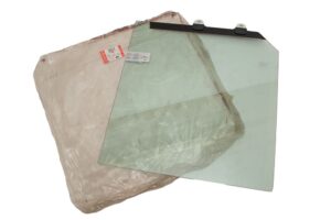 GLASS - REAR DOOR - LR074772LR - LR