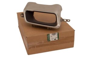 Finisher - Exhaust - LR104742LR - LAND ROVER